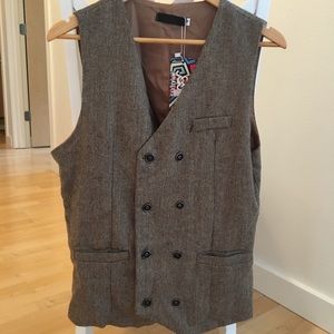 🌟3 for $15🌟 Brown two button vest